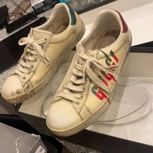 Gucci shoes